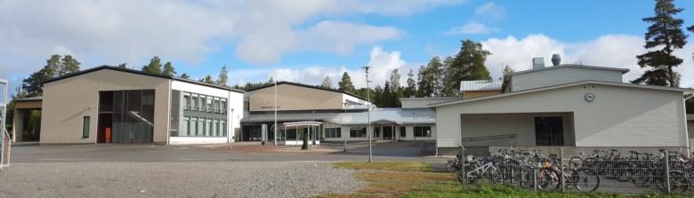 Ilmaristen koulun julkisivu