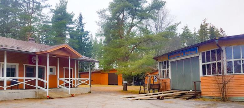 Ilmaristen metsäpirtti ja tanssilava