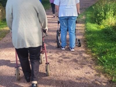 rollaattori seniori liikunta